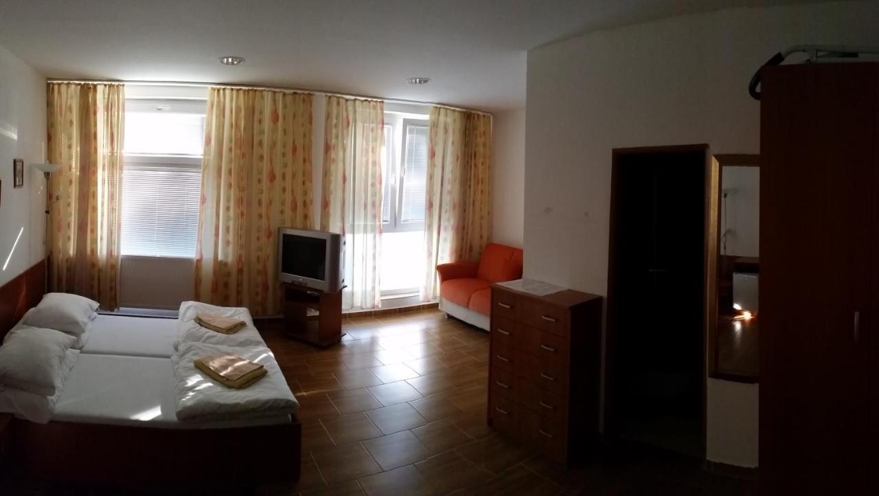Penzion Pko Nitra Extérieur photo